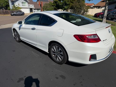 Used 2015 Honda Accord EX image 1