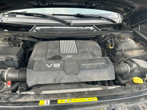 Used 2011 Land Rover Range Rover Supercharged image 11