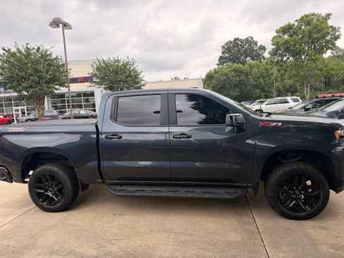 Used 2021 Chevrolet Silverado 1500 LT Trail Boss AWD/4WD image 4