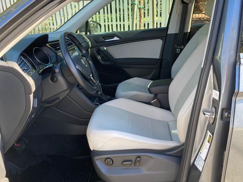 Used 2019 Volkswagen Tiguan SE image 6