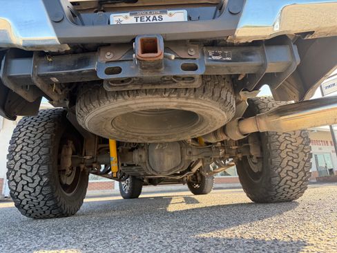 Used 2017 Ford F250 Lariat w/ Lariat Value Package image 29