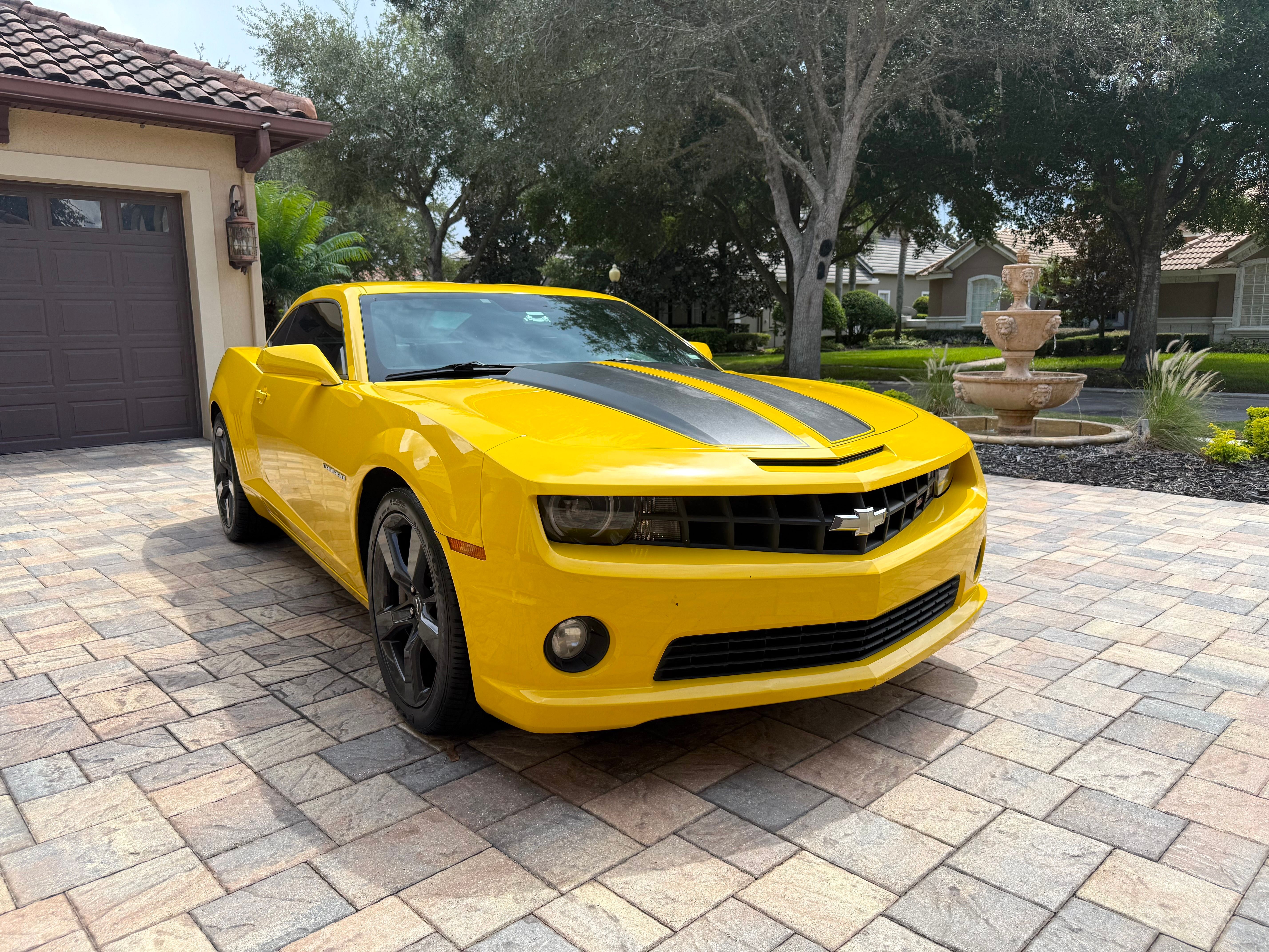 Used 2010 Chevrolet Camaro SS w/ RS Package RWD image 14