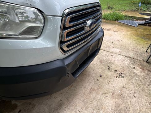 Used 2019 Ford Transit 250 130 Low Roof w/ Exterior Upgrade Package RWD image 4
