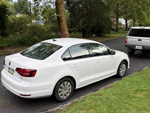 Used 2016 Volkswagen Jetta S FWD image 4
