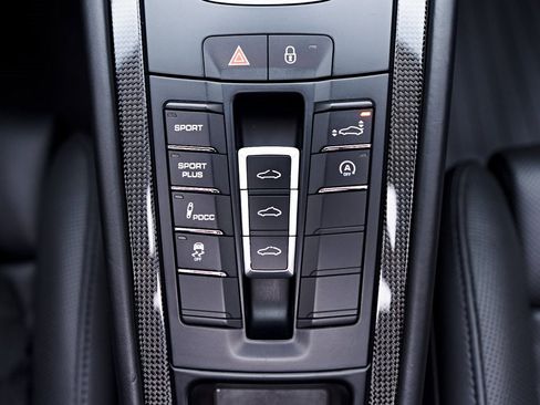 Used 2014 Porsche 911 Turbo S image 13