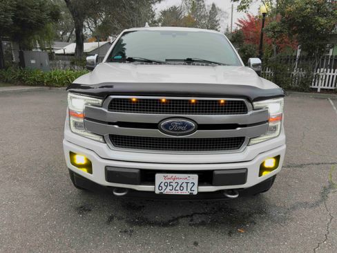 Used 2018 Ford F150 Platinum w/ Equipment Group 701A Luxury image 2