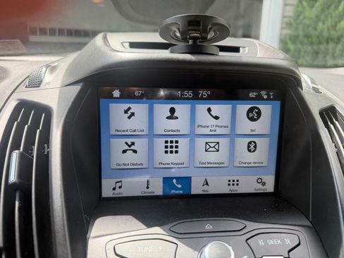 Used 2016 Ford Escape SE w/ Equipment Group 201A FWD image 4
