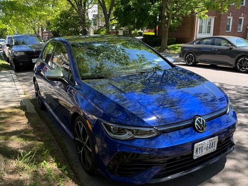 Used 2022 Volkswagen Golf R AWD/4WD image 6