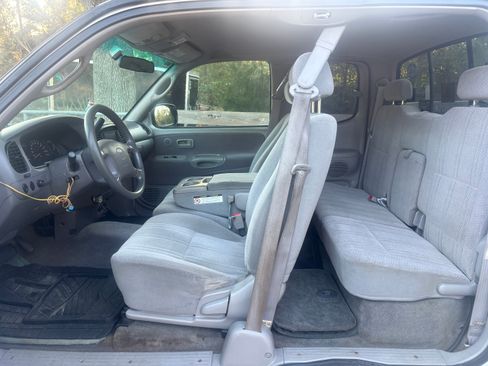 Used 2000 Toyota Tundra SR5 image 16