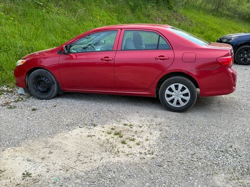 Used 2010 Toyota Corolla LE FWD image 22