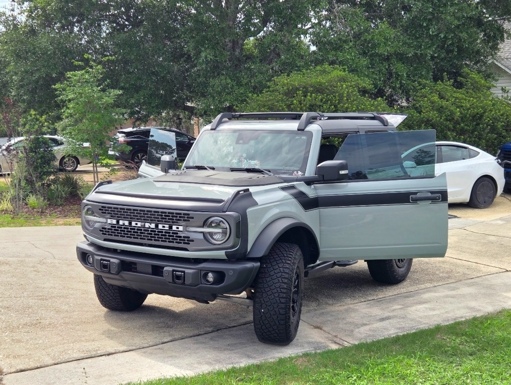 Used 2022 Ford Bronco Badlands AWD/4WD image 2