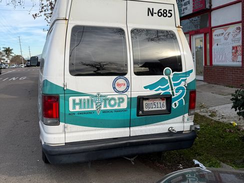 Used 2009 Ford E-150 and Econoline 150 image 9