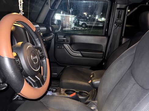 Used 2016 Jeep Wrangler Unlimited Sport w/ Quick Order Package 24S image 7