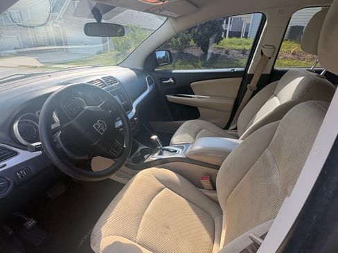 Used 2017 Dodge Journey SE w/ Flexible Seating Group FWD image 5