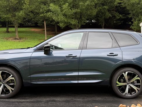 Used 2025 Volvo XC60 B5 Ultra w/ Protection Package Premier AWD/4WD image 13