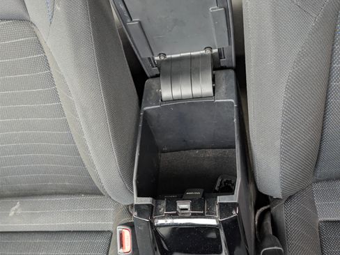 Used 2021 Toyota Corolla SE w/ SE Premium Package image 11