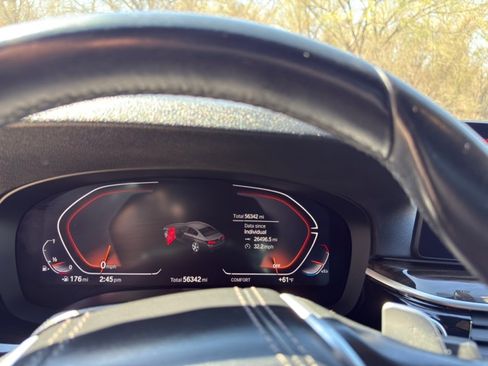 Used 2021 BMW 540i w/ Convenience Package image 8