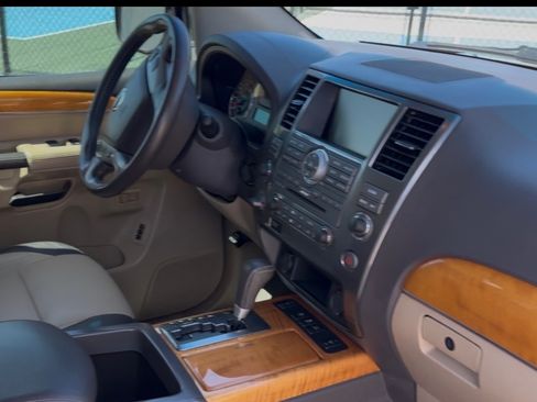 Used 2013 Nissan Armada Platinum w/ Platinum Reserve Pkg AWD/4WD image 4