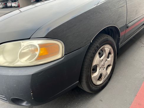 Used 2006 Nissan Sentra 1.8 w/ (F05) Convenience Pkg image 11