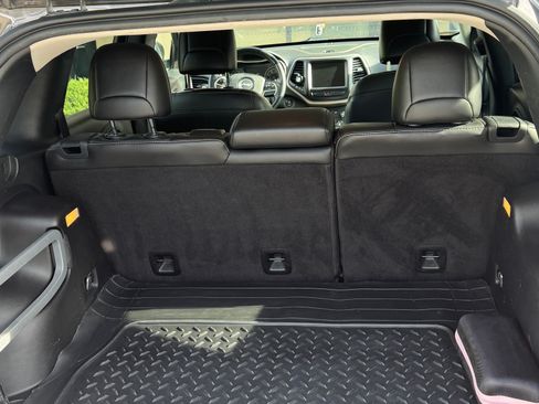 Used 2016 Jeep Cherokee Limited AWD/4WD image 14