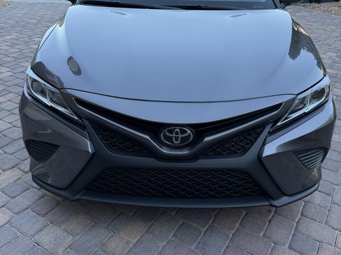 Used 2020 Toyota Camry SE image 8