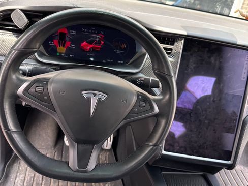Used 2020 Tesla Model X Performance AWD/4WD image 16