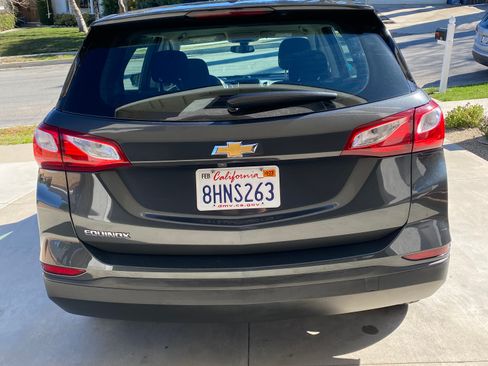Used 2019 Chevrolet Equinox LS FWD image 6
