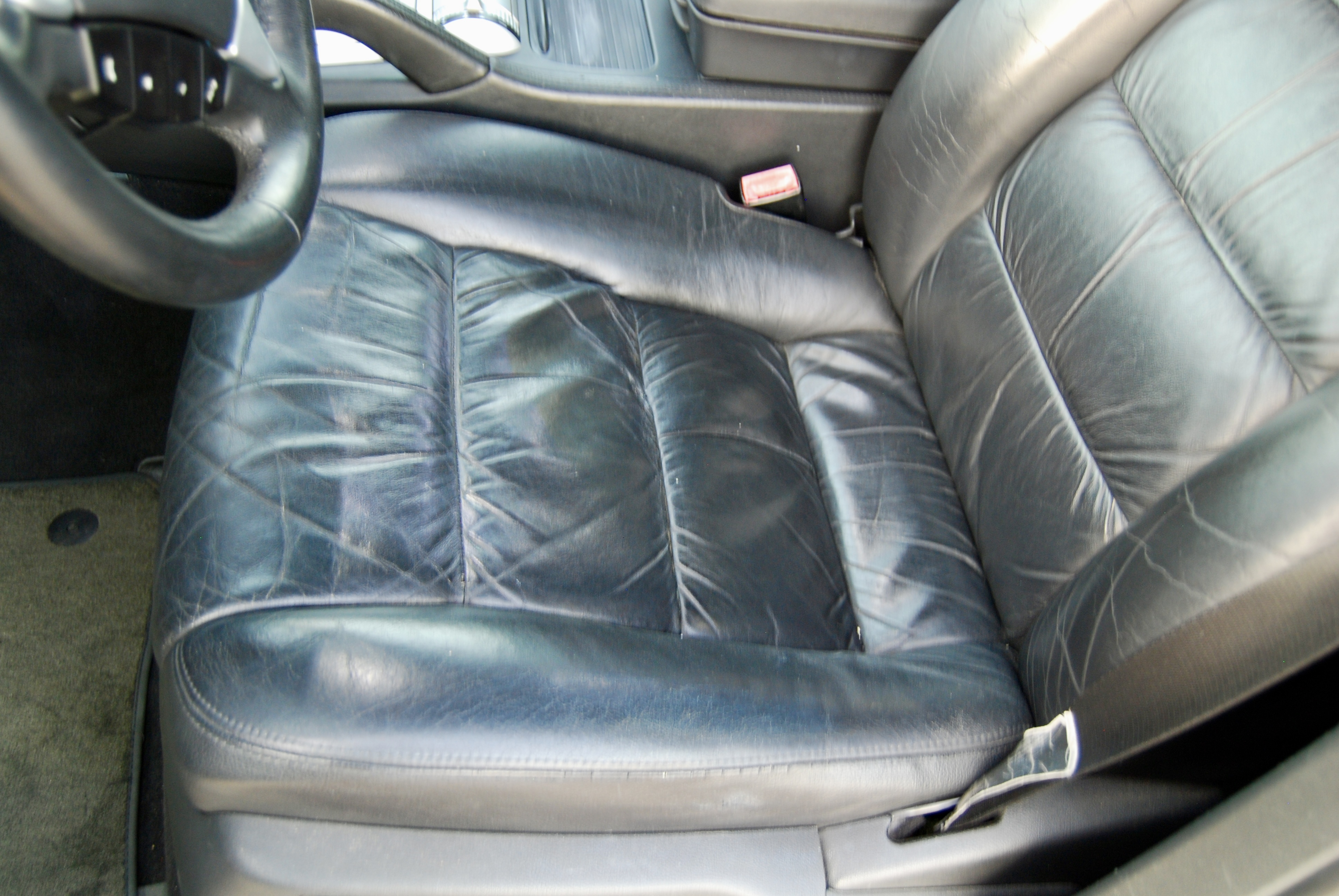 Used 2009 Porsche Cayenne Turbo S AWD/4WD image 14