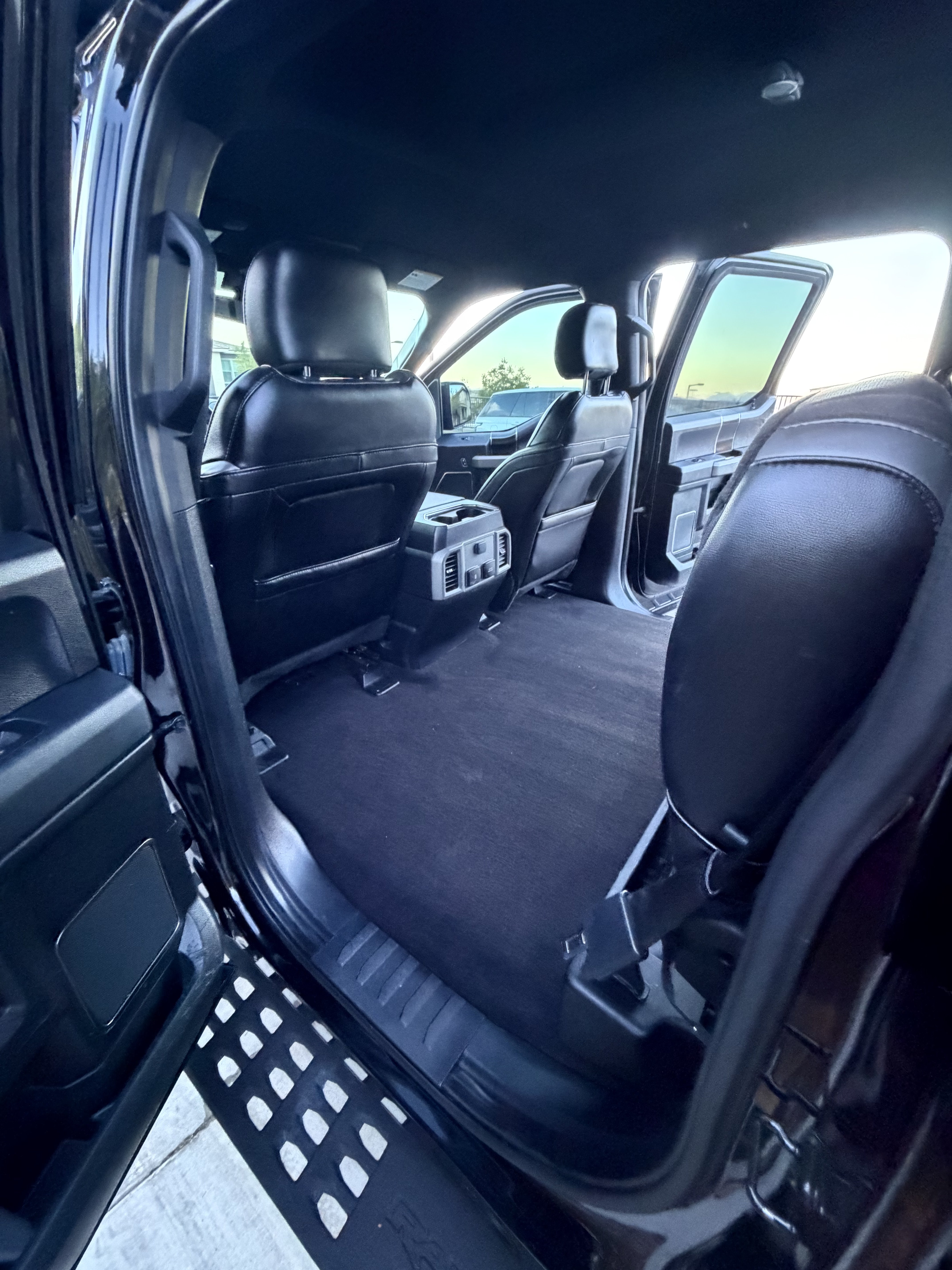 Used 2020 Ford F150 Raptor w/ Equipment Group 802A Luxury AWD/4WD image 16