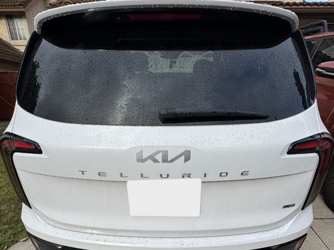 Used 2024 Kia Telluride SX Prestige X-Pro AWD/4WD image 11