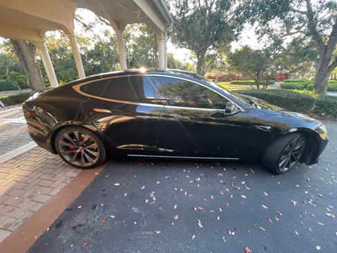 Used 2020 Tesla Model S Performance AWD/4WD image 9