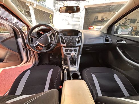 Used 2012 Ford Focus SE image 8