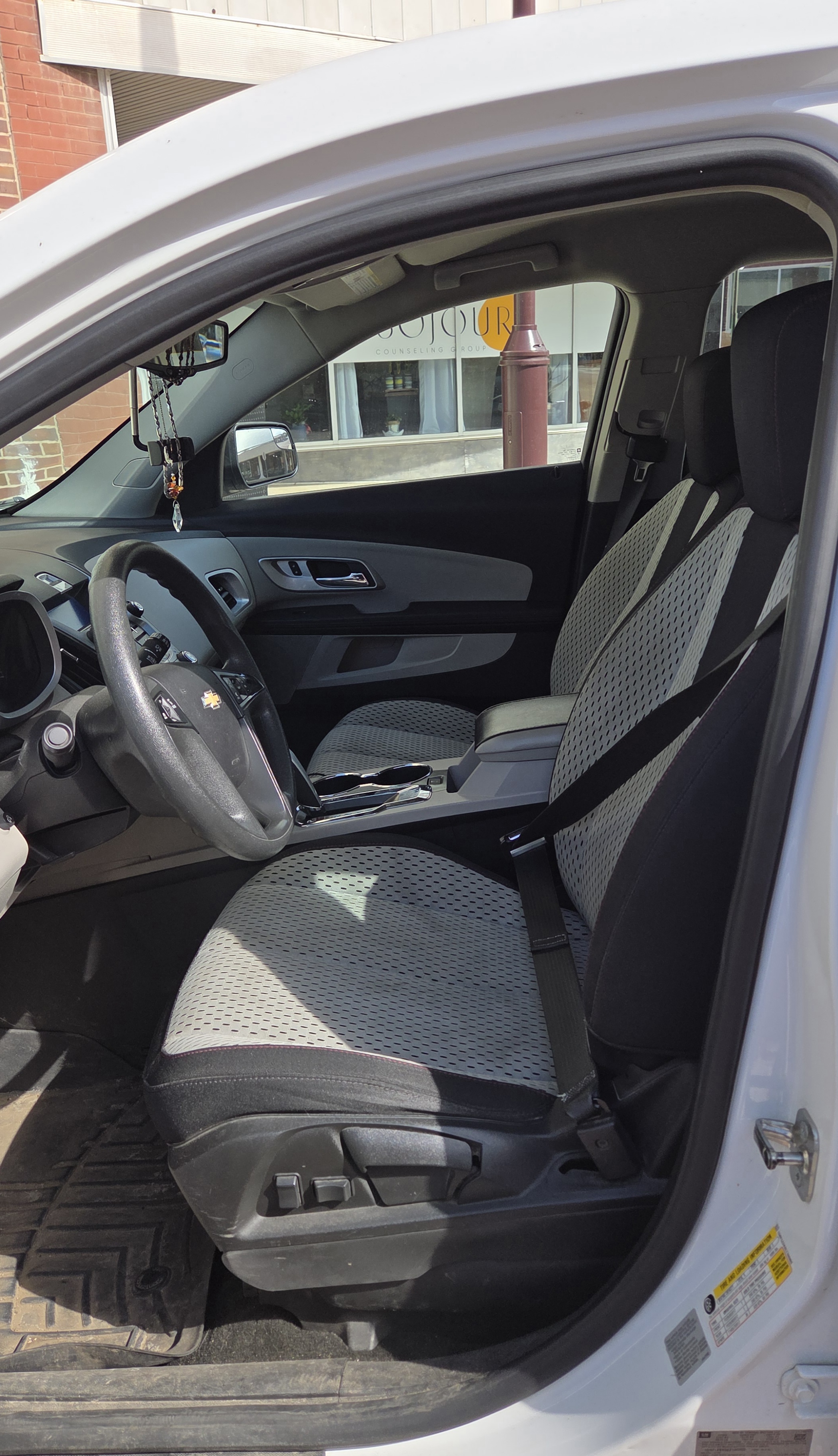Used 2014 Chevrolet Equinox LS AWD/4WD image 8