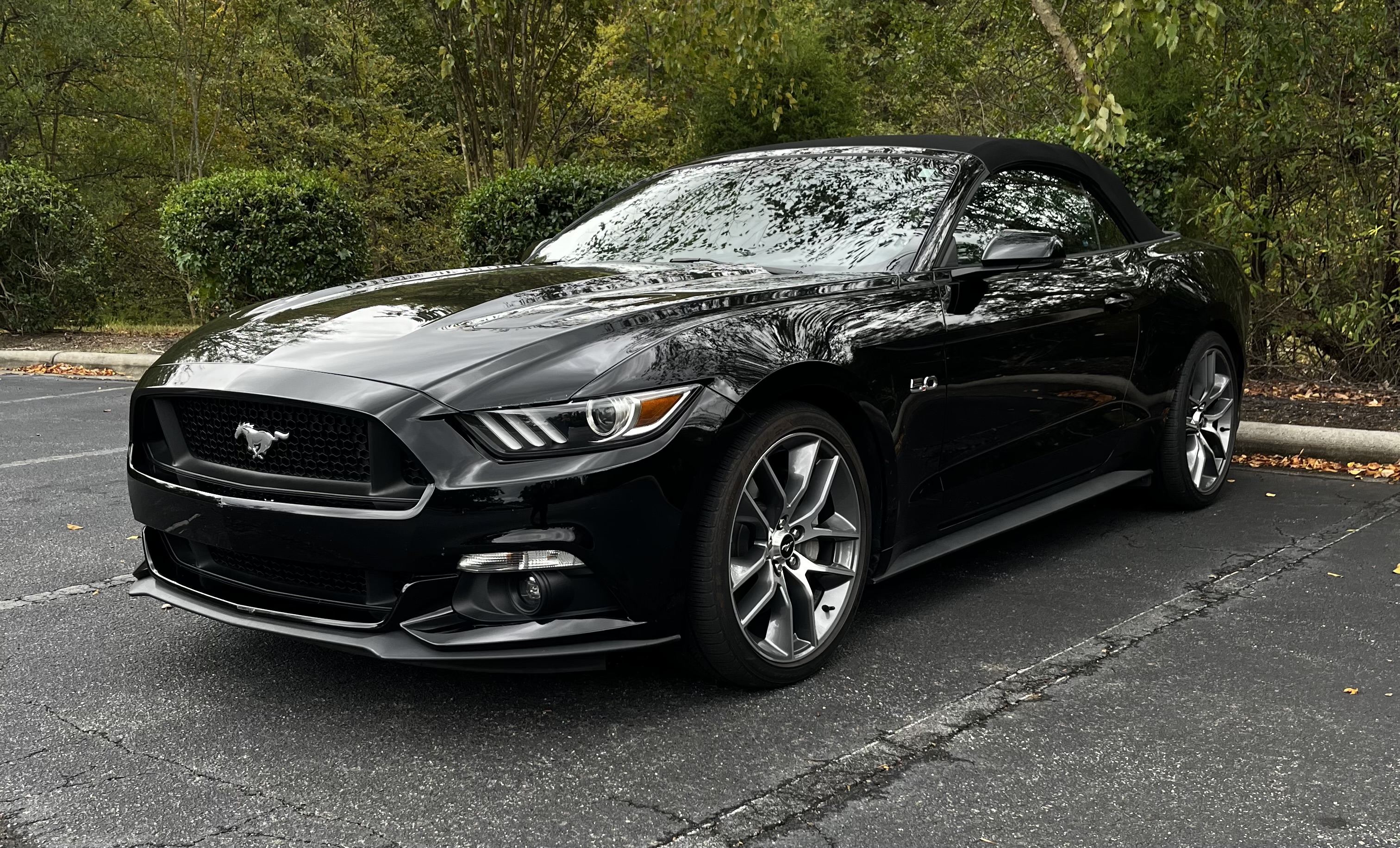 Used 2017 Ford Mustang GT Premium RWD image 2