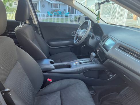 Used 2016 Honda HR-V EX image 8