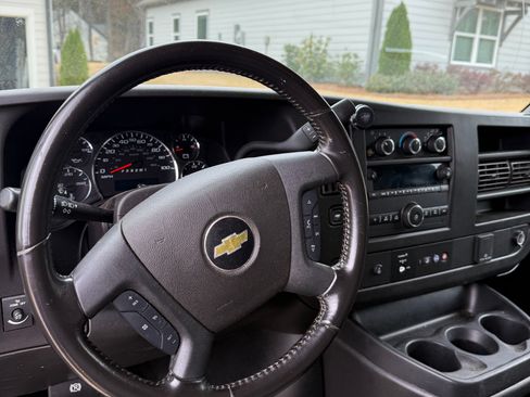 Used 2021 Chevrolet Express 2500 Extended w/ Driver Convenience Package image 6