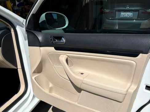 Used 2014 Volkswagen Jetta TDI FWD image 10