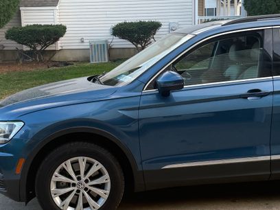 Used 2018 Volkswagen Tiguan SE