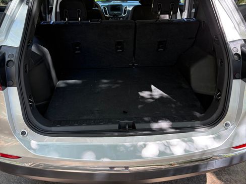 Used 2020 Chevrolet Equinox LT image 8