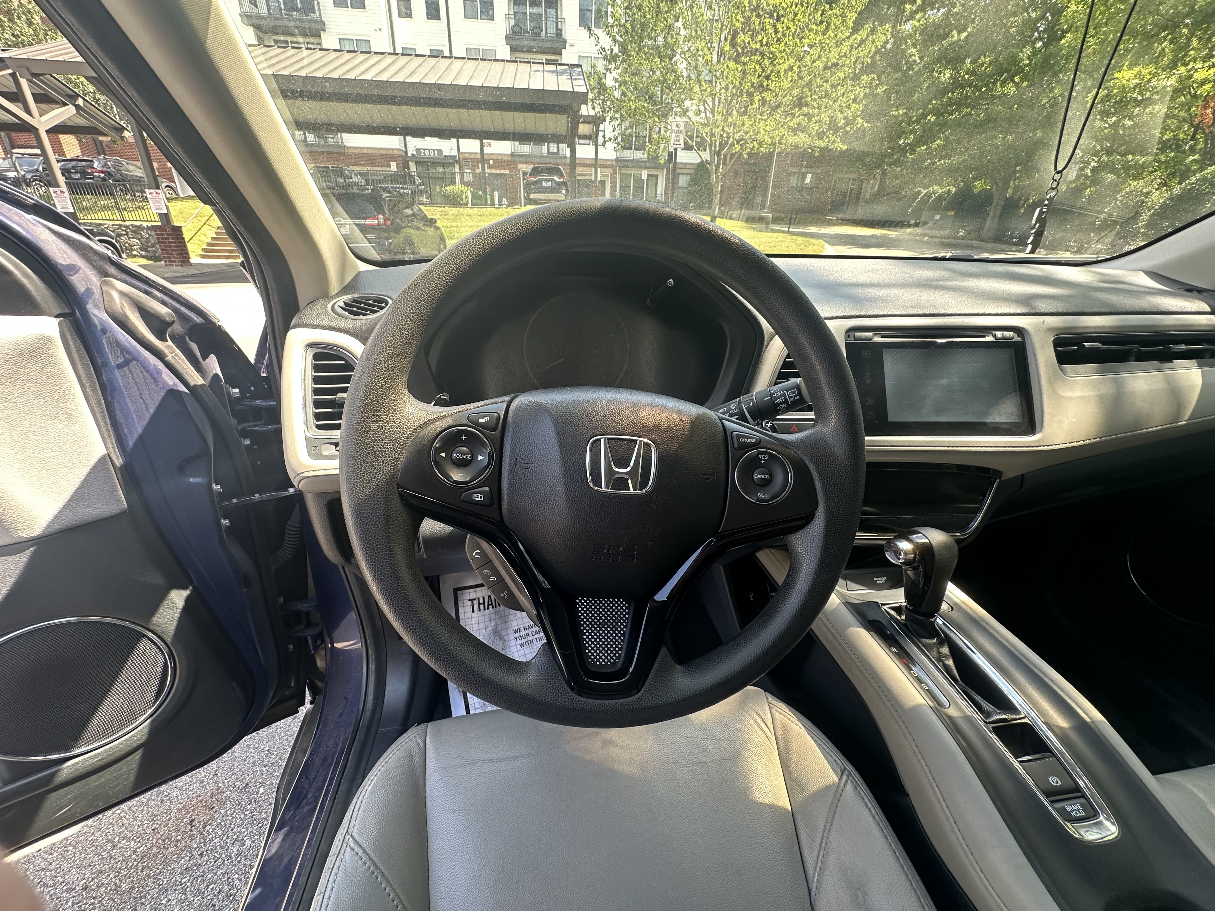 Used 2016 Honda HR-V EX image 10