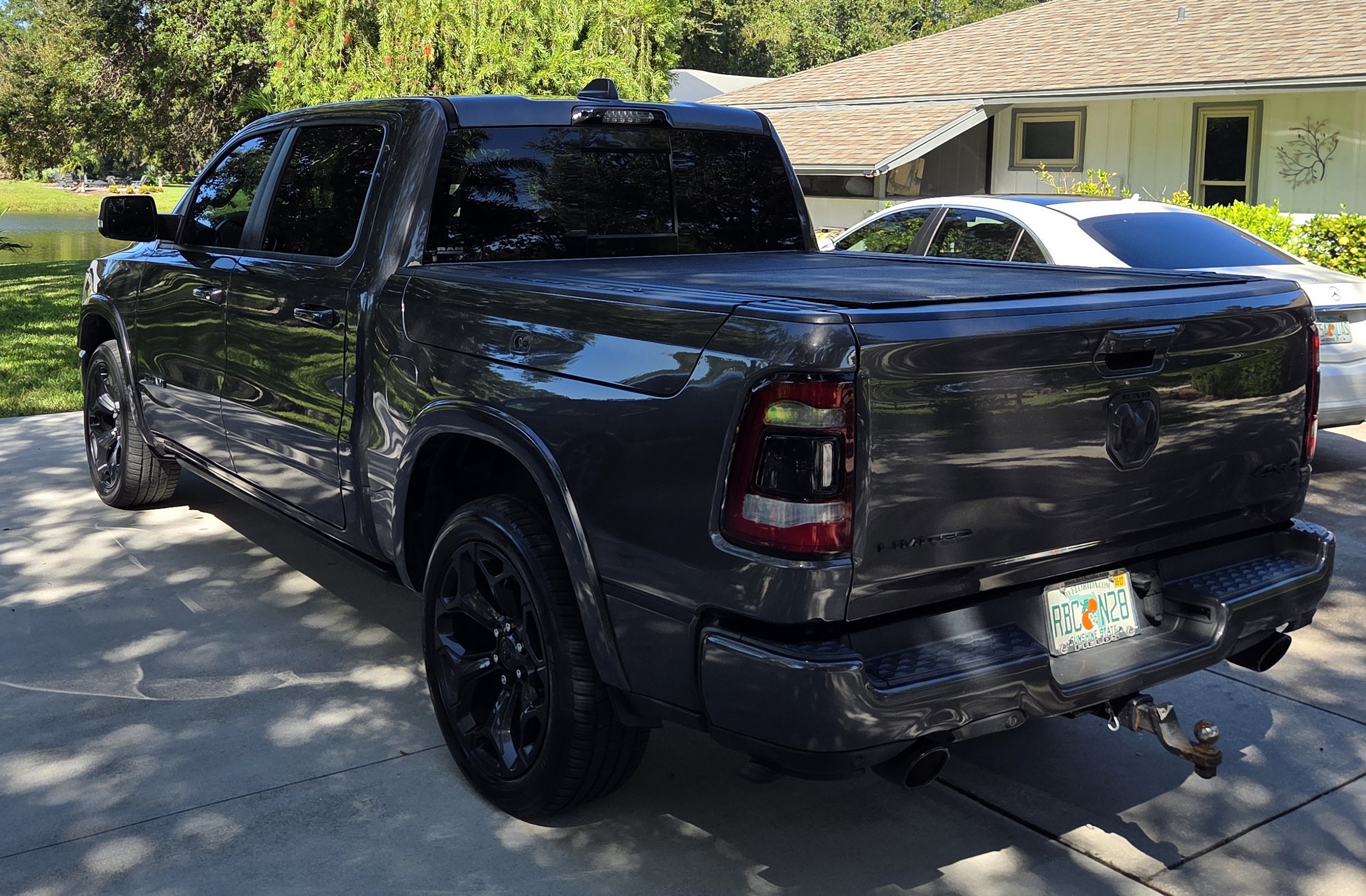 Used 2021 RAM 1500 Limited w/ Night Edition AWD/4WD image 6