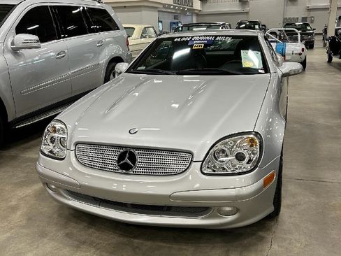 Used 2004 Mercedes-Benz SLK 230 image 1