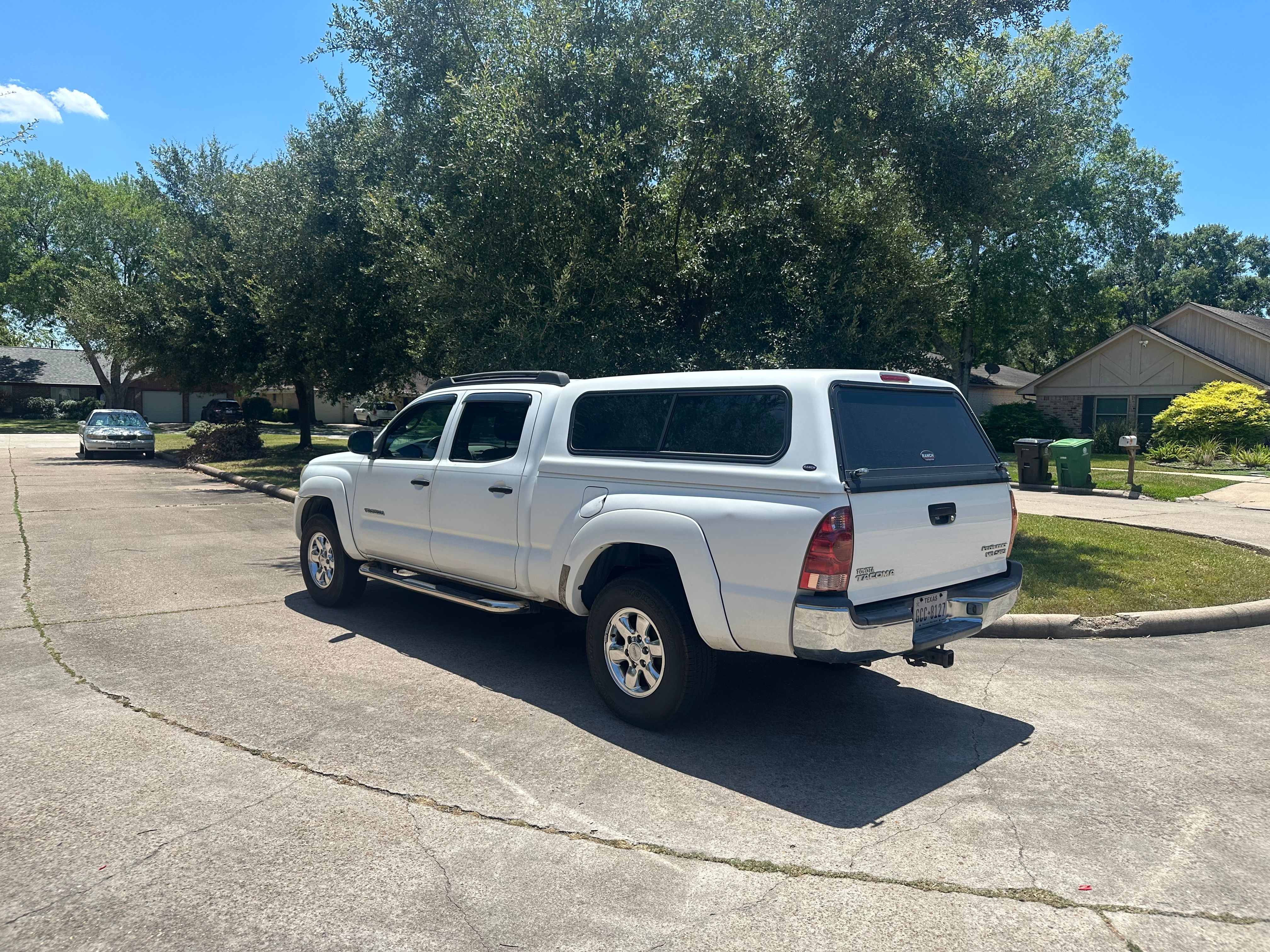 Used 2005 Toyota Tacoma PreRunner w/ SR5 Pkg #3 RWD image 5