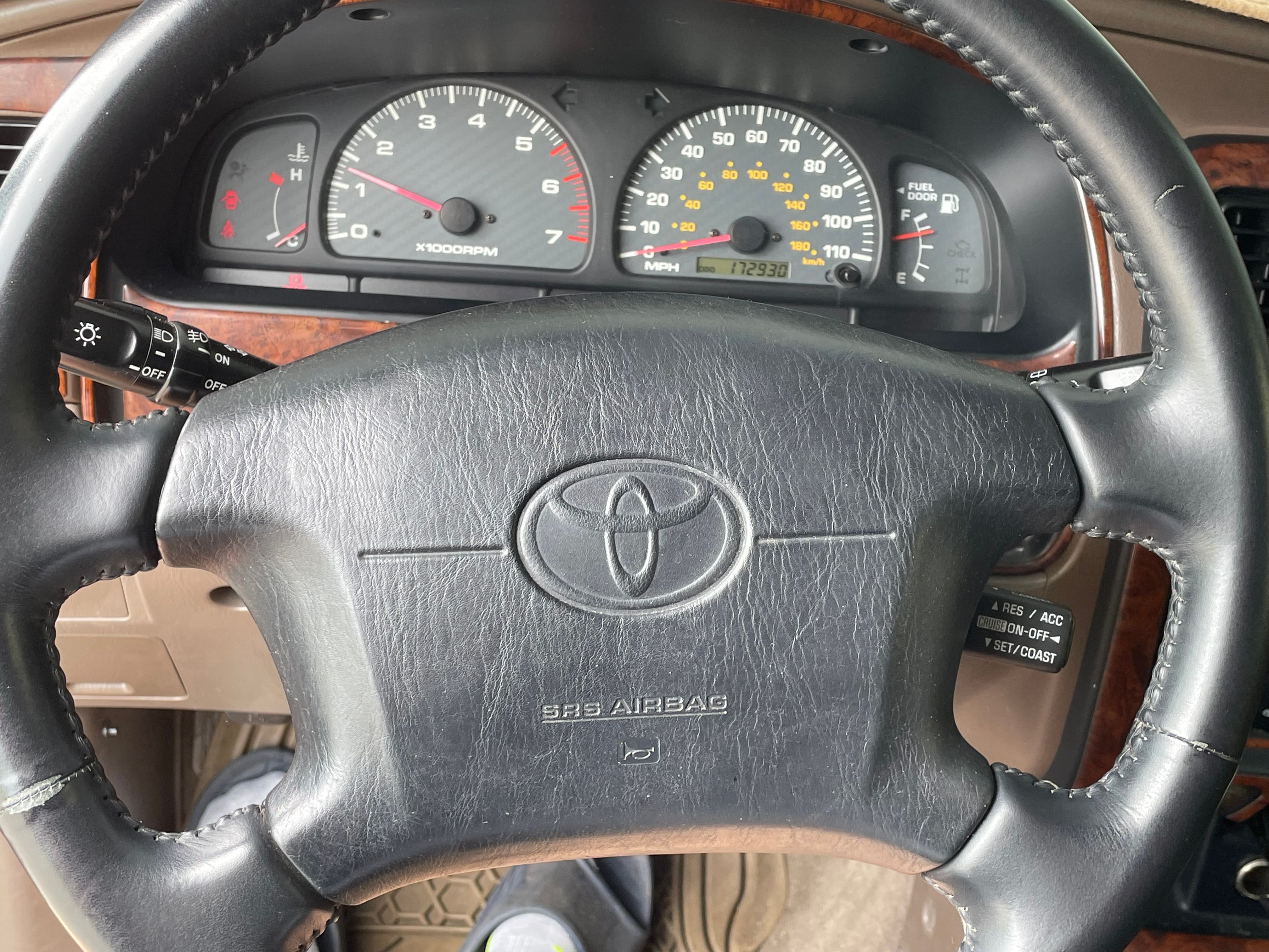 Used 1999 Toyota 4Runner SR5 w/ Upgrade Value Pkg 2 AWD/4WD image 5
