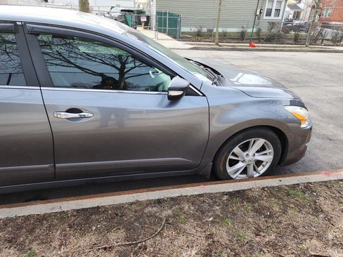 Used 2015 Nissan Altima 2.5 SV image 22