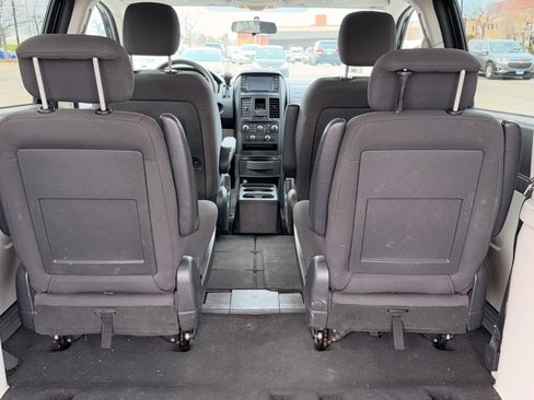 Used 2008 Dodge Grand Caravan SE w/ PWR & Remote Entry Group FWD image 11