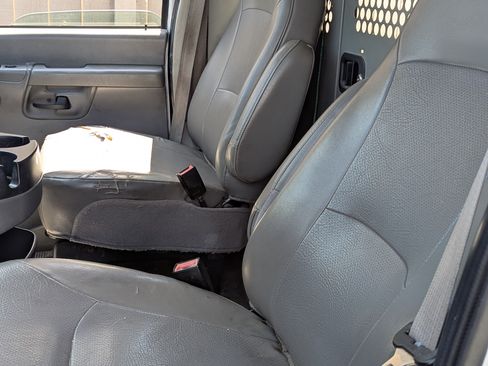 Used 2008 Ford E-150 and Econoline 150 image 6