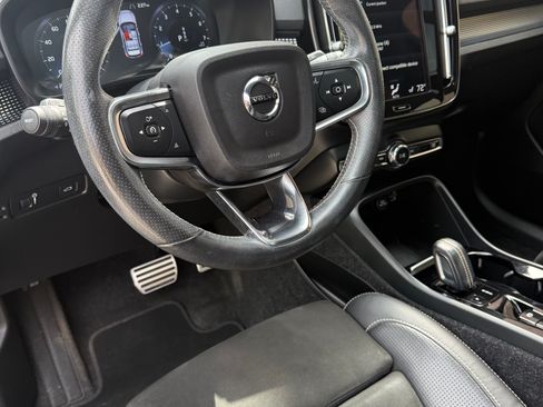 Used 2021 Volvo XC40 T5 R-Design w/ Advanced Package AWD/4WD image 10