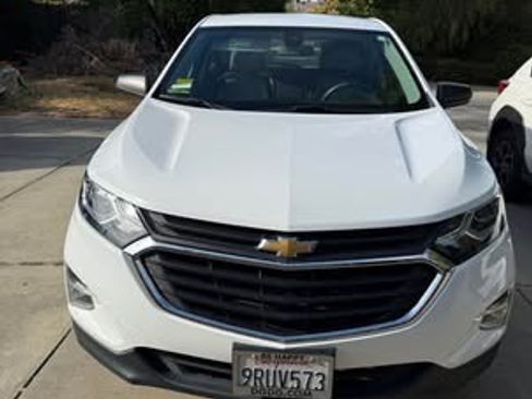 Used 2021 Chevrolet Equinox LS AWD/4WD image 1