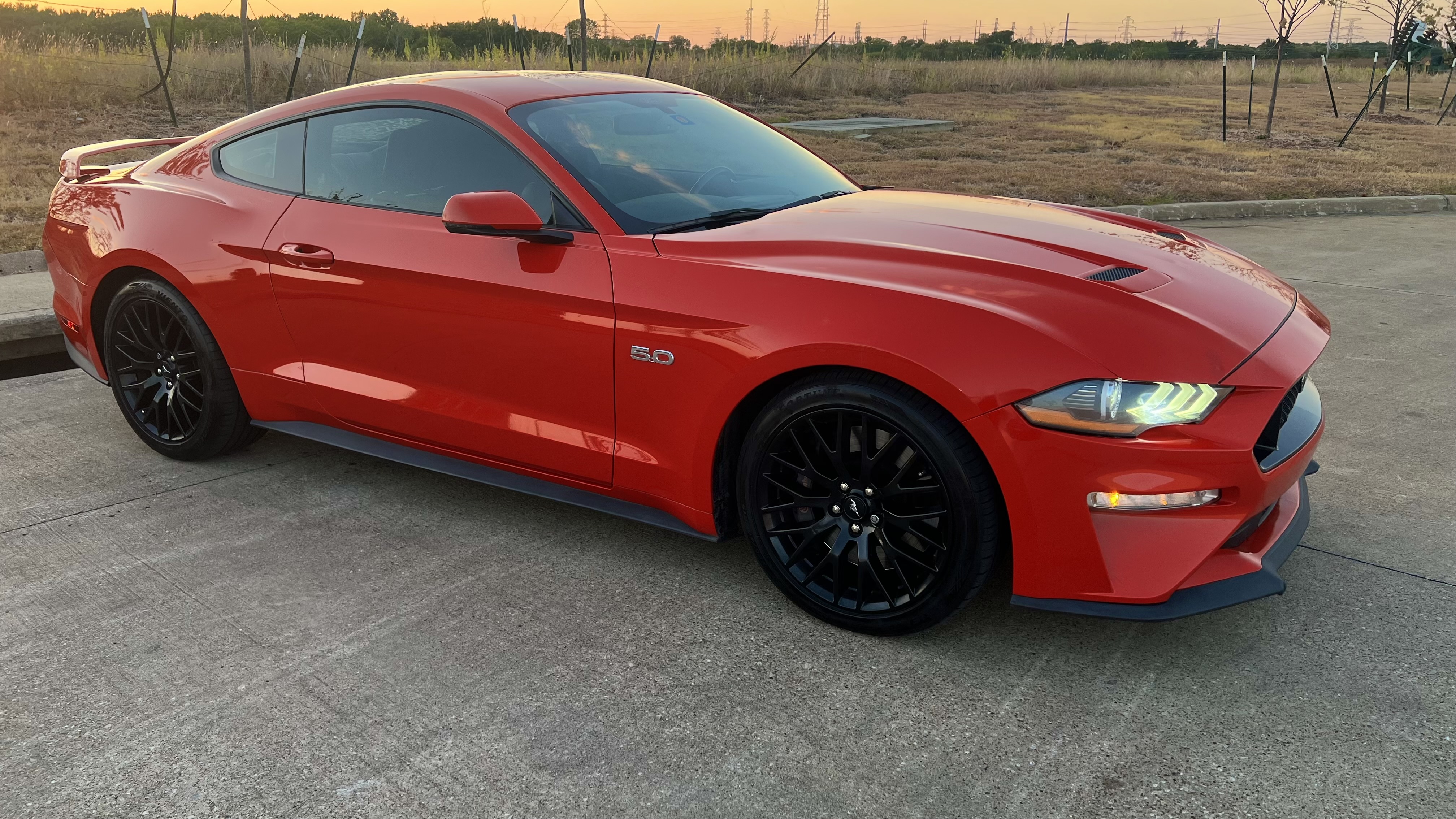 Used 2019 Ford Mustang GT Premium w/ GT Performance Package RWD image 5